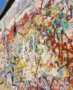 berlin-wall_graffiti.jpg