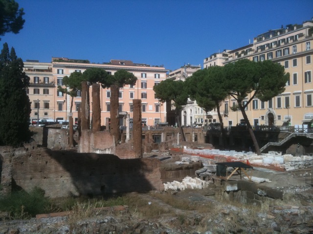 Largo Argentina ruins.jpg