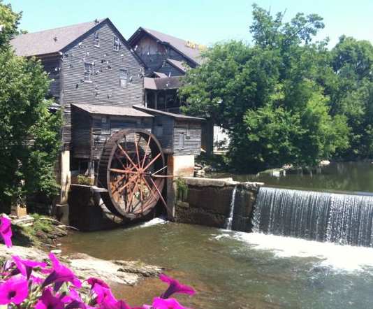 Pigeon Forge mill.jpg