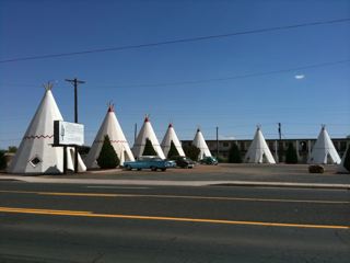 Teepee motel2.jpg