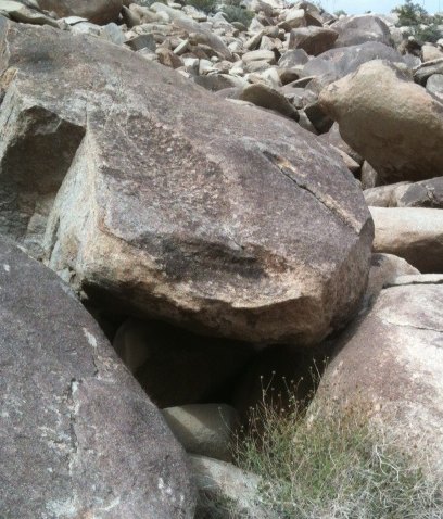 desert rock shelter.jpg